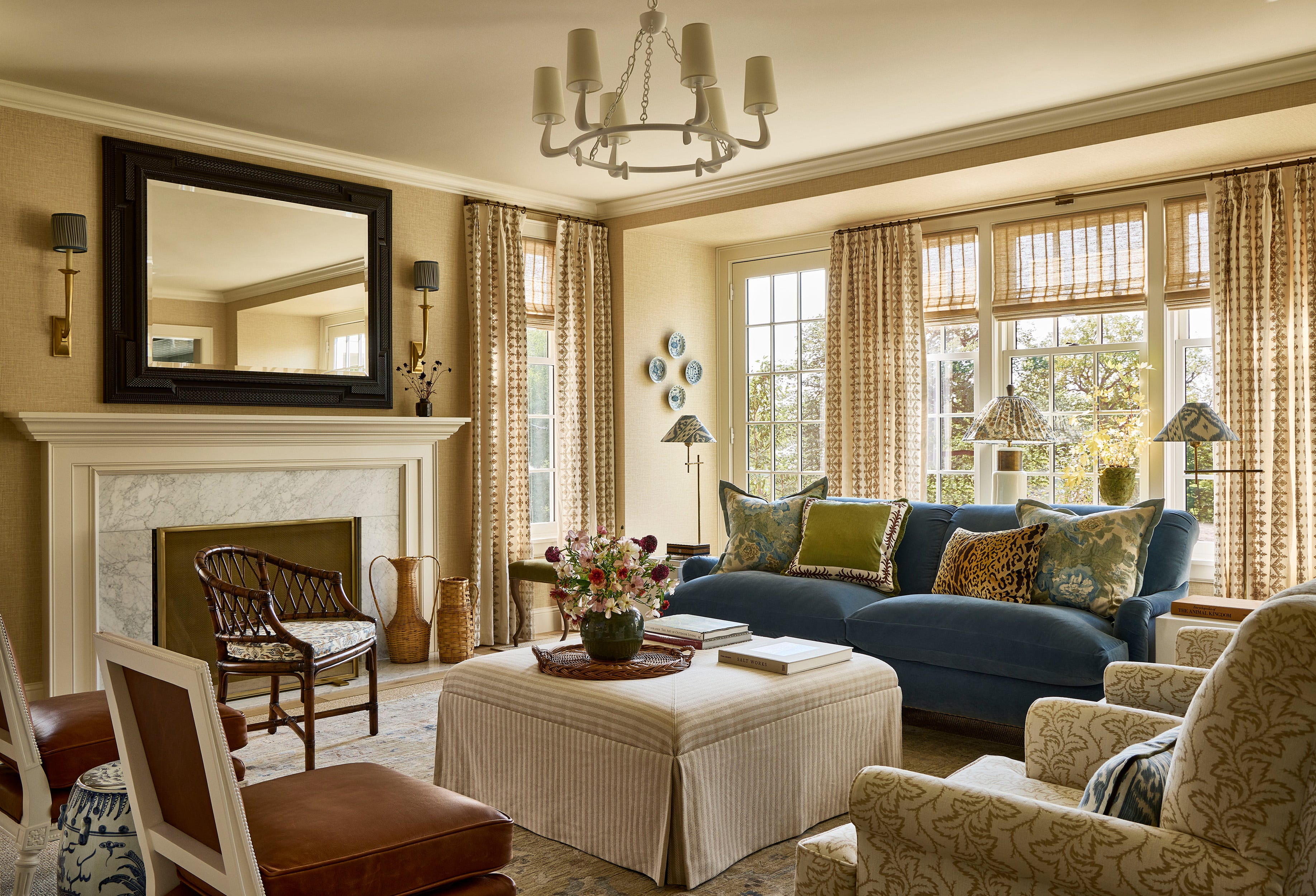 Elegant wallpaper installation